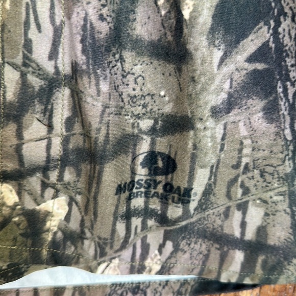 Columbia Men's Mossy Oak Breakup Camo Button Up Shirt Size XL - Picture 3 of 5